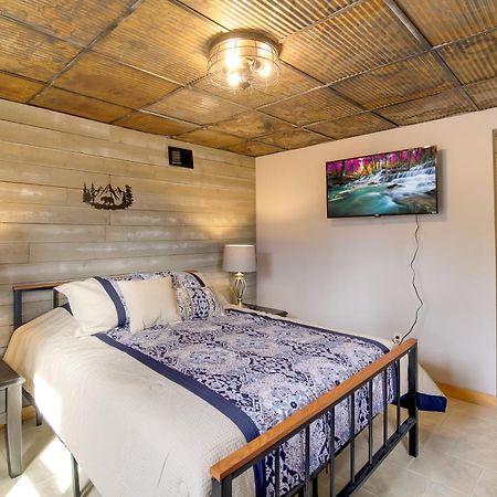 Gatlinburg Mountain Cabin With Hot Tub, Deck And Games エクステリア 写真